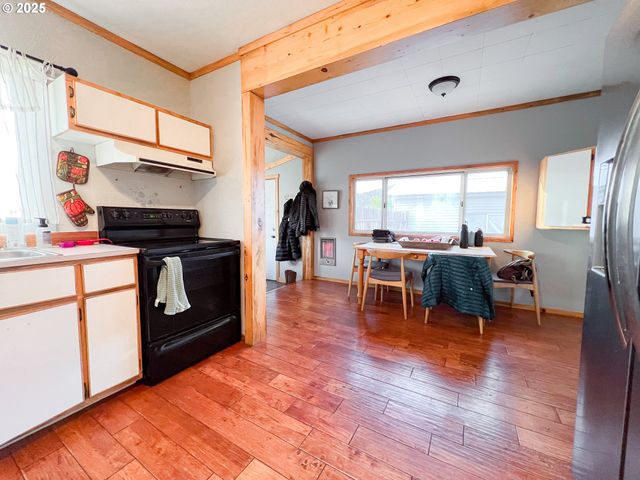 227 Nw 2ND Ave, John Day, OR 97845