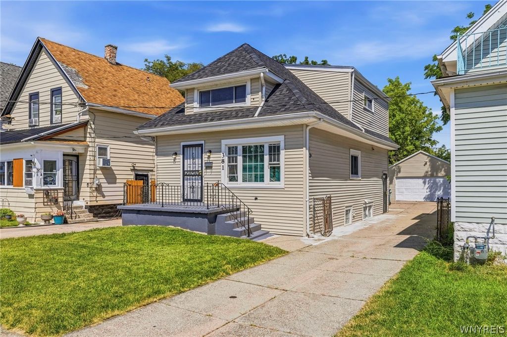 381 Northumberland Avenue, Buffalo, NY 14215
