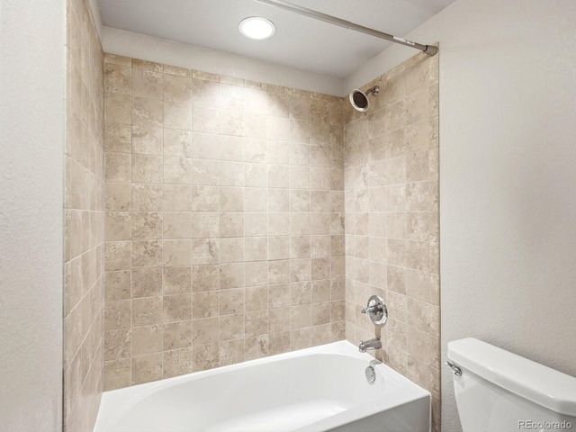 6803 Ponderosa St, Frederick, CO 80530