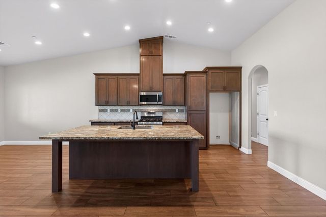 20190 Del Mar Road, Madera, CA 93638