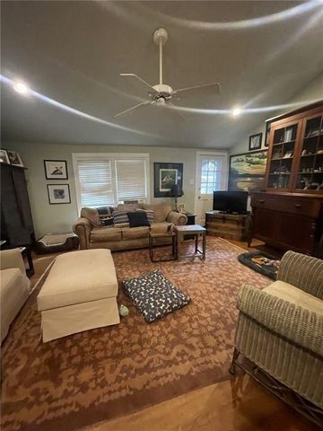 16040 Henderson Road, Milton, GA 30004