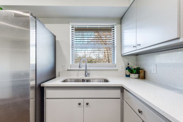 2663 Springvale Drive, Farmers Branch, TX 75234