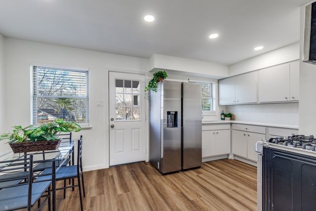 2663 Springvale Drive, Farmers Branch, TX 75234