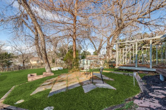 2663 Springvale Drive, Farmers Branch, TX 75234