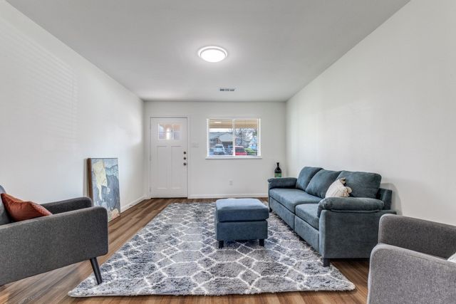 2663 Springvale Drive, Farmers Branch, TX 75234