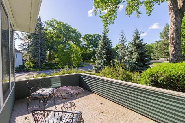1825 Summit Avenue, Saint Paul, MN 55105
