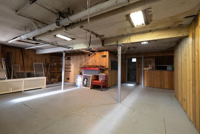 1825 Summit Avenue, Saint Paul, MN 55105