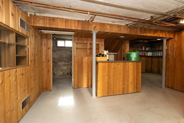 1825 Summit Avenue, Saint Paul, MN 55105