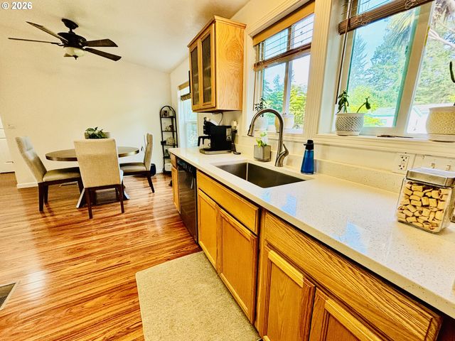 98190 GAVIN Ln, Brookings, OR 97415