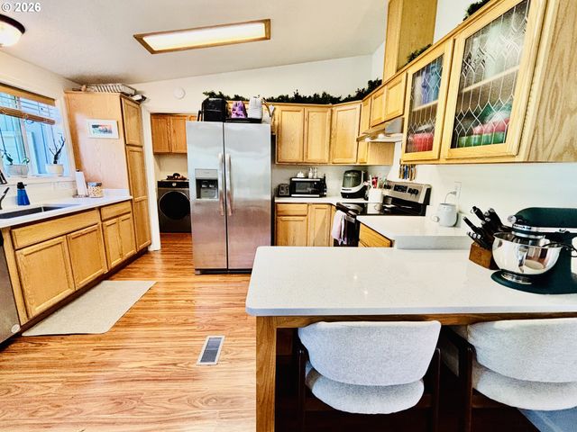 98190 GAVIN Ln, Brookings, OR 97415