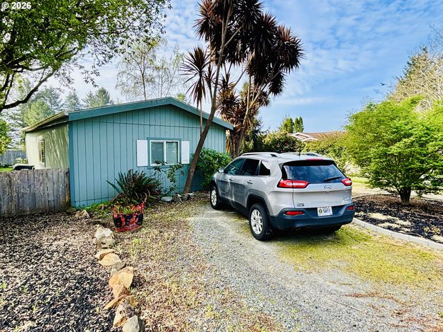 98190 GAVIN Ln, Brookings, OR 97415