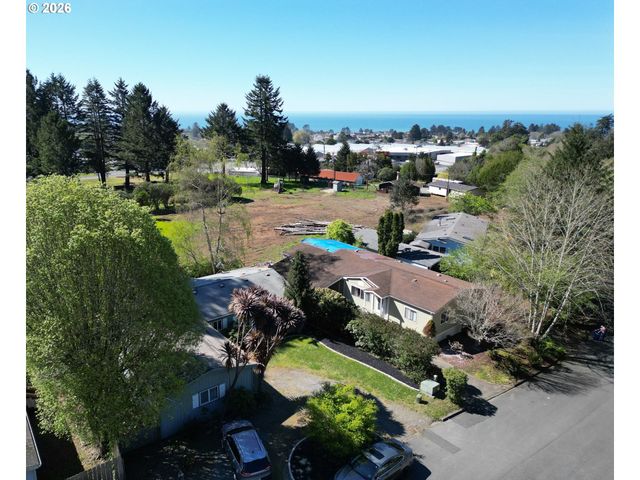 98190 GAVIN Ln, Brookings, OR 97415