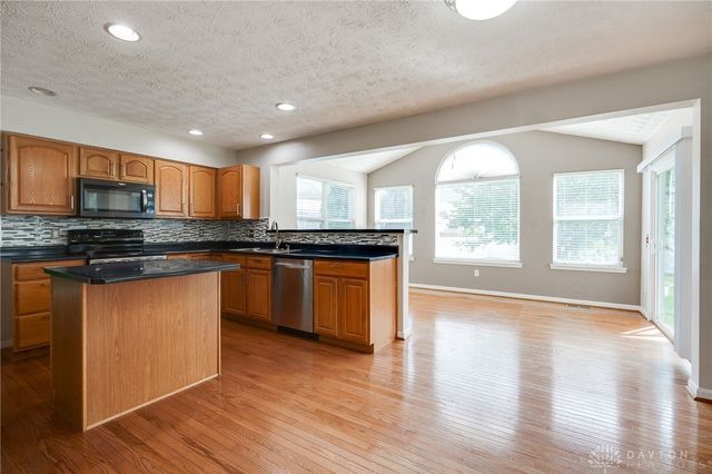 4572 Keeneland Court, Huber Heights, OH 45424