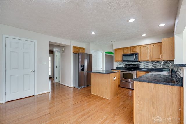 4572 Keeneland Court, Huber Heights, OH 45424