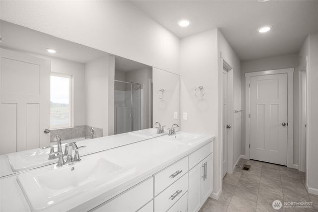 13715 NE 107TH Street, Vancouver, WA 98682