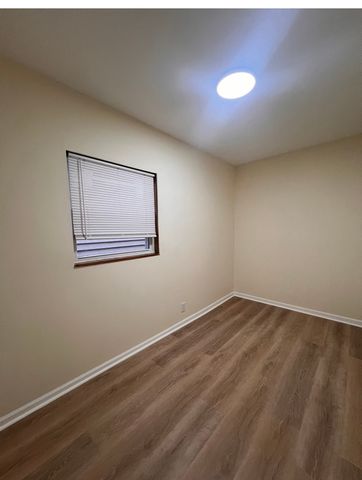 3741 S UNION Avenue, Chicago, IL 60609