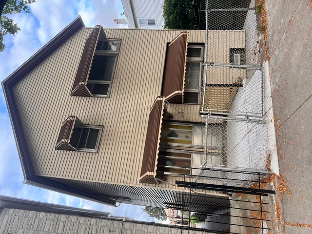 3741 S UNION Avenue, Chicago, IL 60609