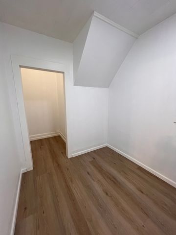 3741 S UNION Avenue, Chicago, IL 60609