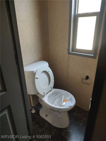 911 S 5th Street, Bonanza, AR 72916