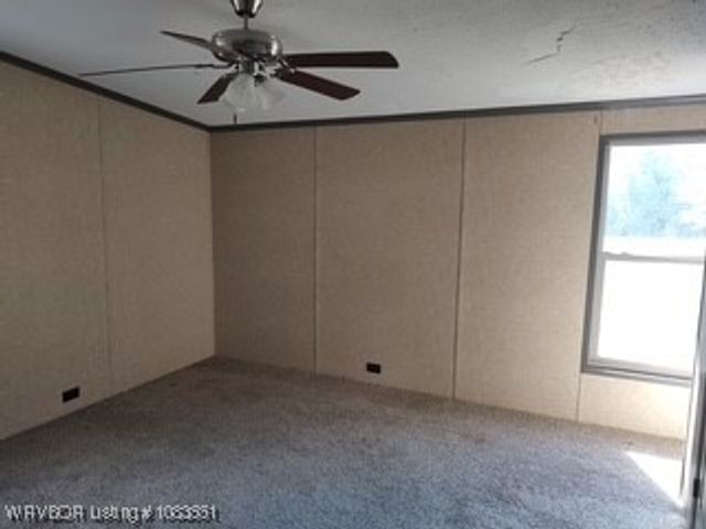 911 S 5th Street, Bonanza, AR 72916