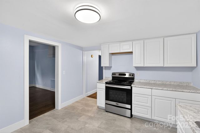 30 Porter Street, Tryon, NC 28782