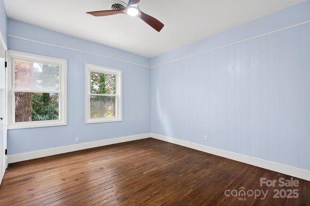 30 Porter Street, Tryon, NC 28782