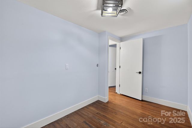 30 Porter Street, Tryon, NC 28782