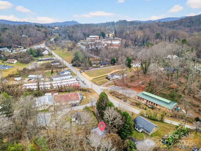 30 Porter Street, Tryon, NC 28782