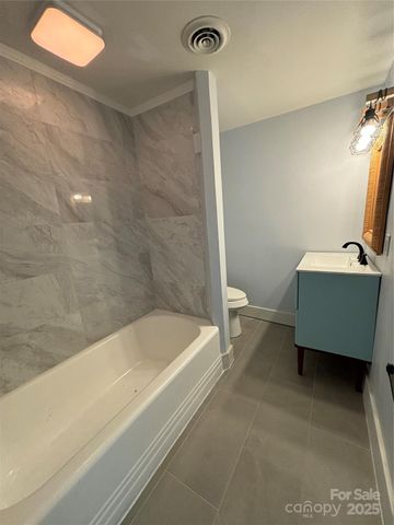 30 Porter Street, Tryon, NC 28782