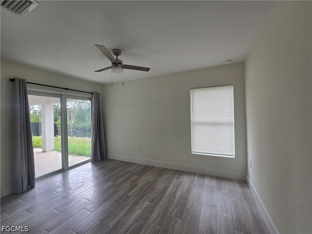 51 Wilmington PKWY, Cape Coral, FL 33993