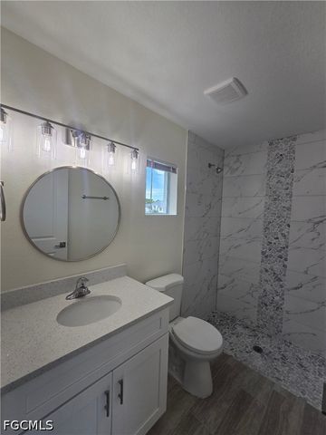 51 Wilmington PKWY, Cape Coral, FL 33993