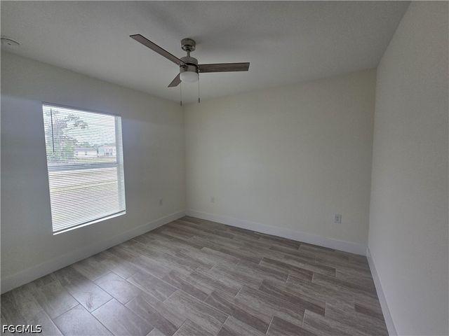 51 Wilmington PKWY, Cape Coral, FL 33993