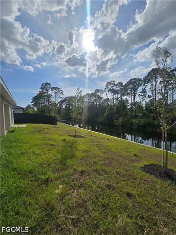 51 Wilmington PKWY, Cape Coral, FL 33993