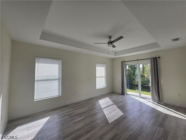 51 Wilmington PKWY, Cape Coral, FL 33993