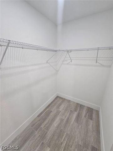 51 Wilmington PKWY, Cape Coral, FL 33993