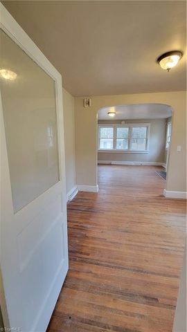 1009 Logan Street, Greensboro, NC 27406