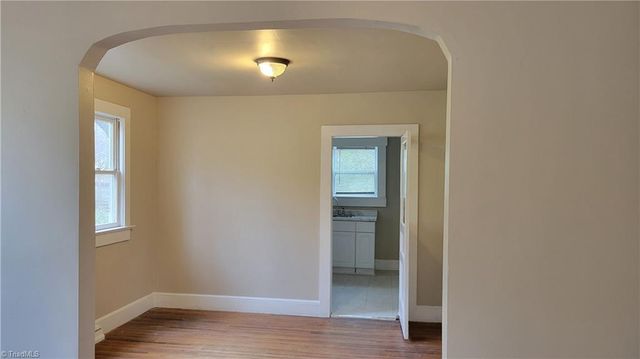 1009 Logan Street, Greensboro, NC 27406