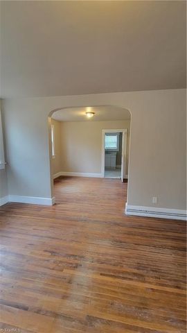 1009 Logan Street, Greensboro, NC 27406