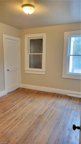 1009 Logan Street, Greensboro, NC 27406