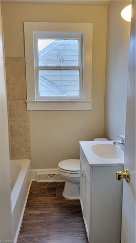 1009 Logan Street, Greensboro, NC 27406
