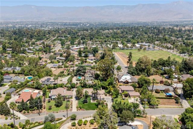 1515 S Center Street, Redlands, CA 92373