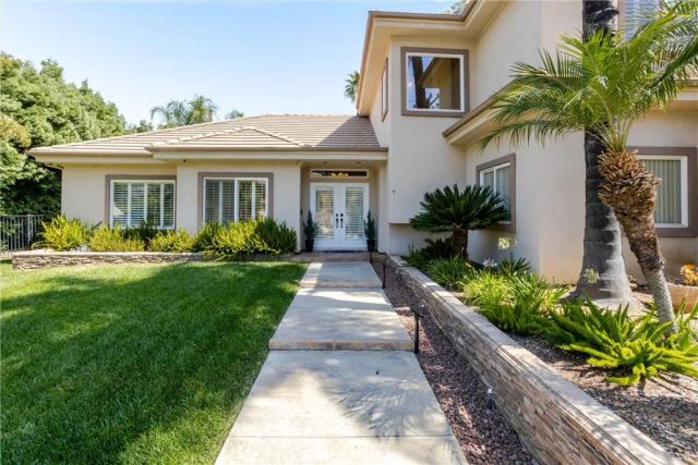 1515 S Center Street, Redlands, CA 92373
