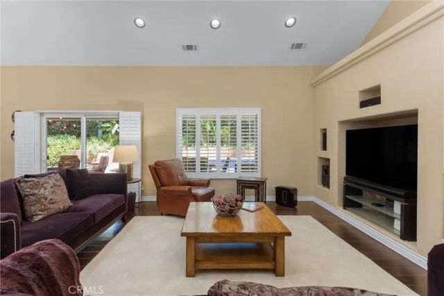 1515 S Center Street, Redlands, CA 92373
