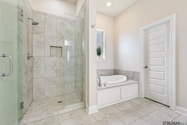 36291 Belle Savanne Ave, Geismar, LA 70734