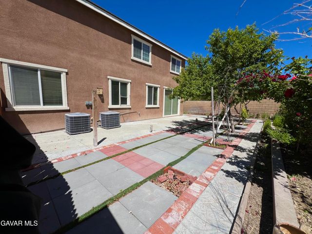 4564 Jewel Drive, Lancaster, CA 93536