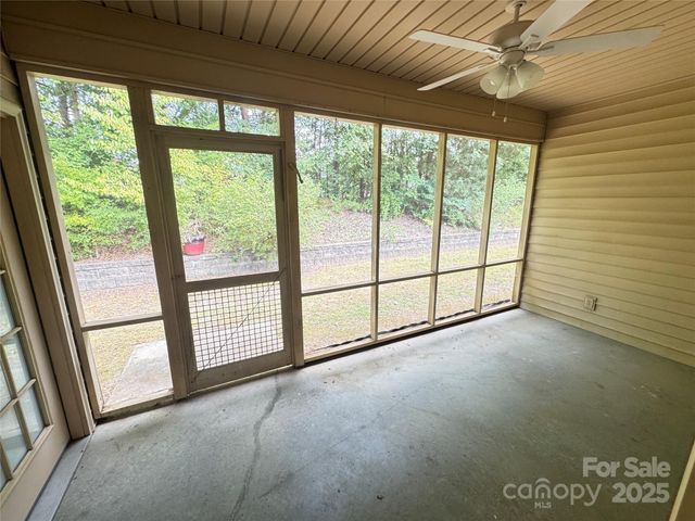 606 Camrose Circle NE, Concord, NC 28025