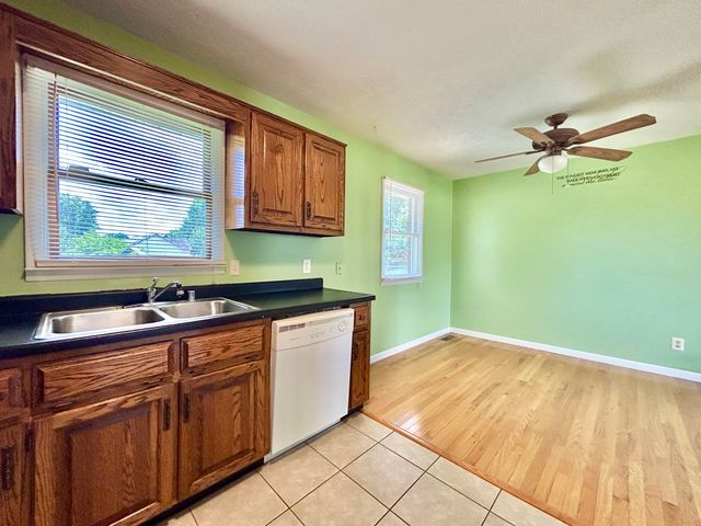 1187 Parkers Mill Road, Somerset, KY 42501