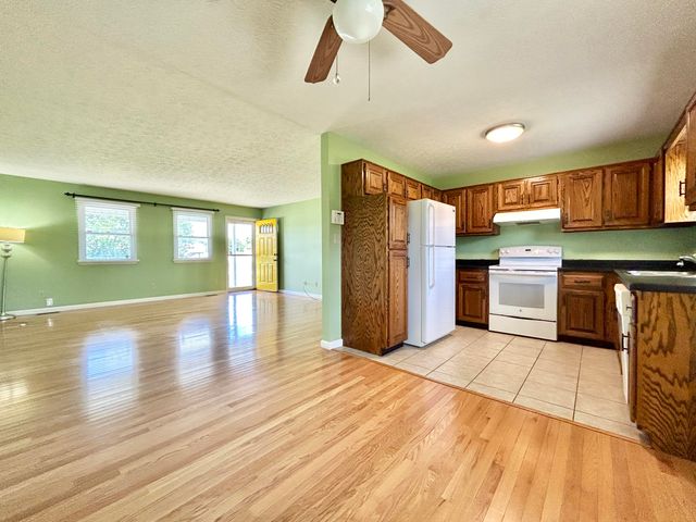 1187 Parkers Mill Road, Somerset, KY 42501