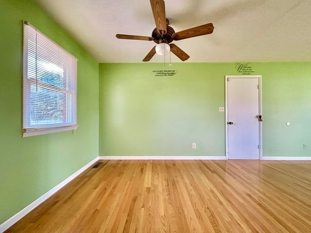 1187 Parkers Mill Road, Somerset, KY 42501