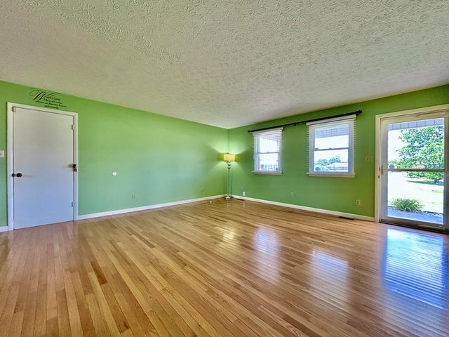 1187 Parkers Mill Road, Somerset, KY 42501